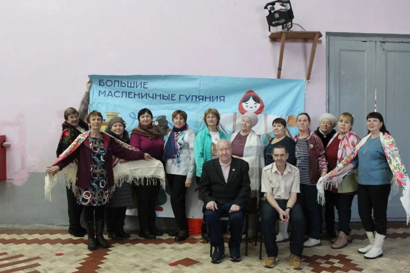 В Конезаводском клубе Масленицу встретили играми да забавами!